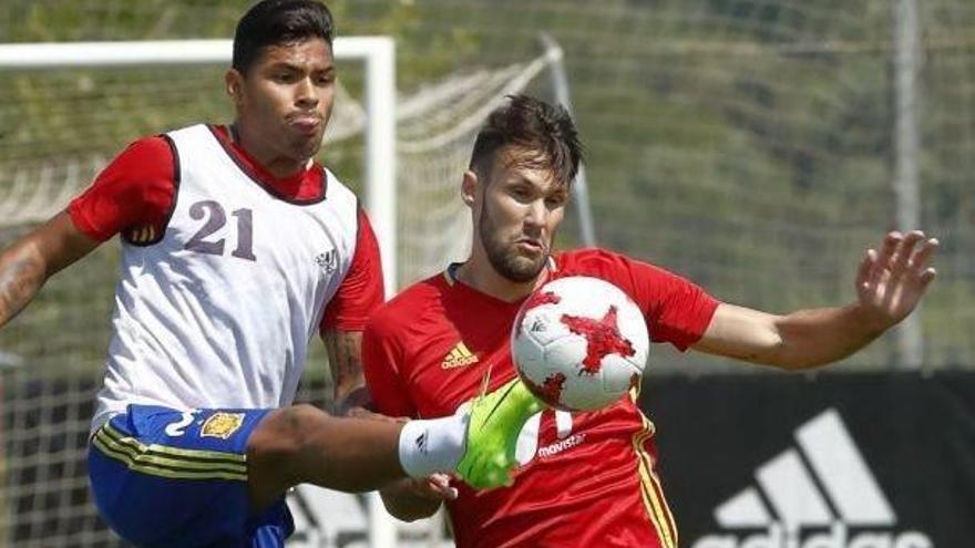 Rodrigo y Pedraza se mantienen en ‘la Roja’ sub-21