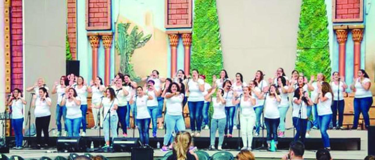 La murga Las Golisnionas calienta motores para el carnaval en el Teatro