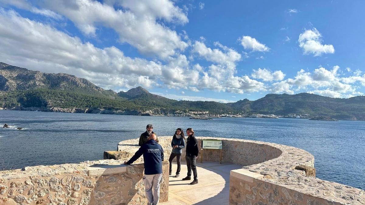 Panoramablick-auf-Sant-Elm-Aussichtspunkt-na-Miranda-im-Naturpark-sa-Dragonera-wieder-offen