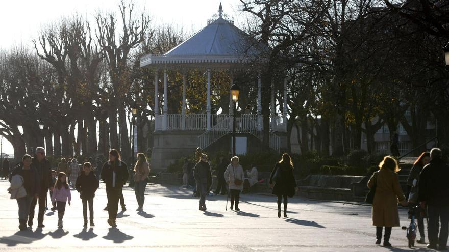 Pontevedra capital lidera el descenso mensual del paro en la comarca con 179 desempleados menos