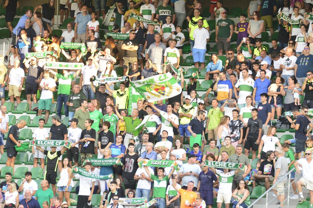 Partido de la primera jornada entre el Elche y el Fuenlabrada