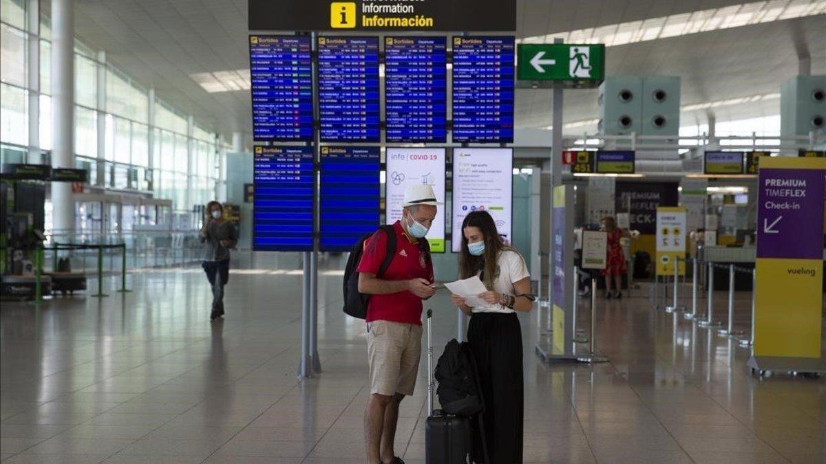 Más de dos millones de viajeros internacionales volaron a España en julio