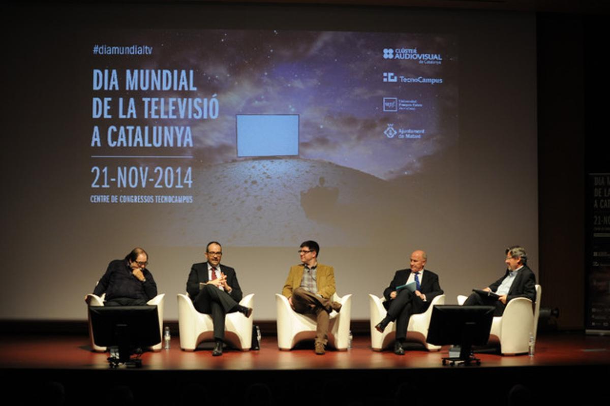 La primera taula rodona del Dia Mundial de la Televisió 2015 celebrat al Tecnocampus Mataró.