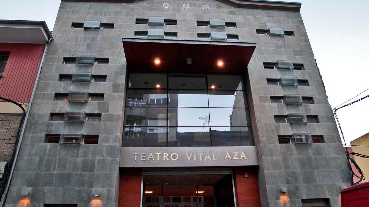 El teatro Vital Aza, en Lena.