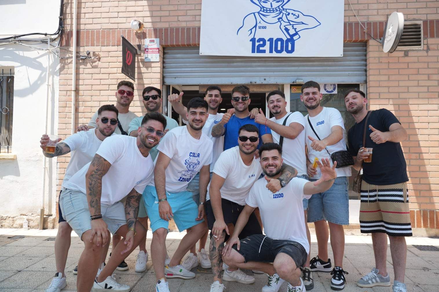 El Grau da inicio a las fiestas de Sant Pere con pólvora, bous y música