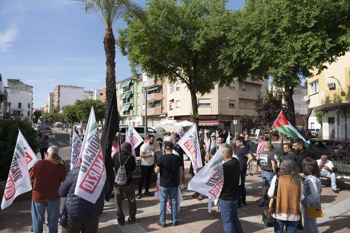 Fotogalería | Así se ha vivido la manifestación por el Día Internacional del Trabajo en Badajoz