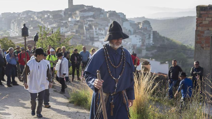 Els Pelegrins de Les Useres inician su procesión penitencial