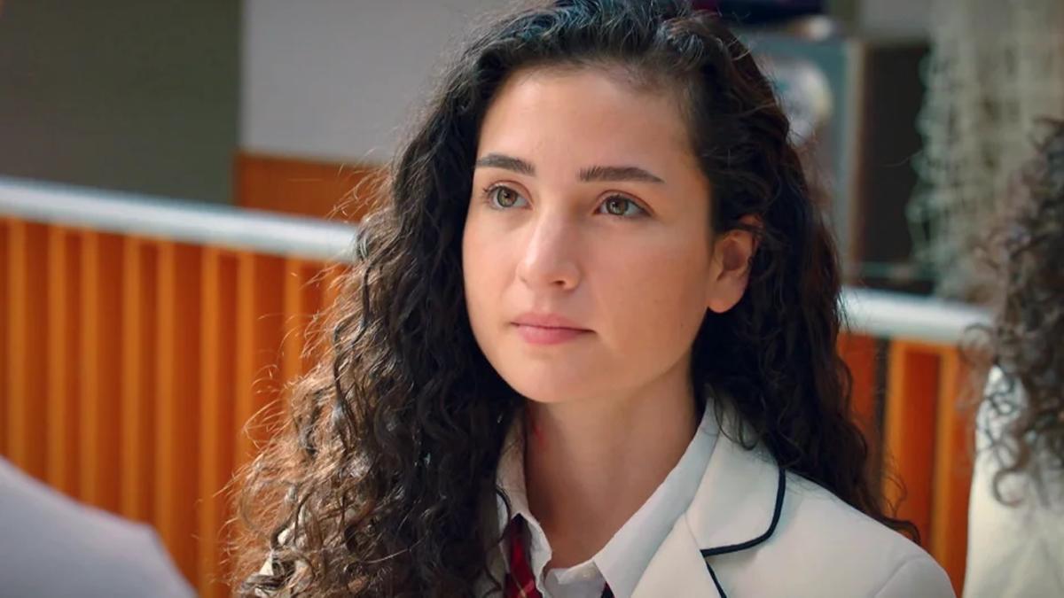 'Hermanos' sigue líder y 'Bake Off' mantiene sus datos frente a la caída de 'El Pueblo'.