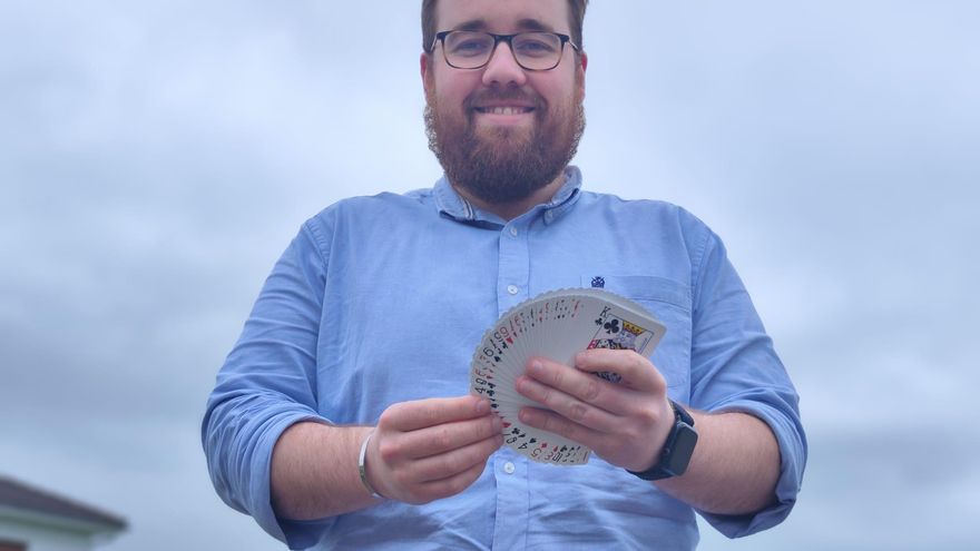 El increíble efecto de magia con cartas de Sergio Fernández