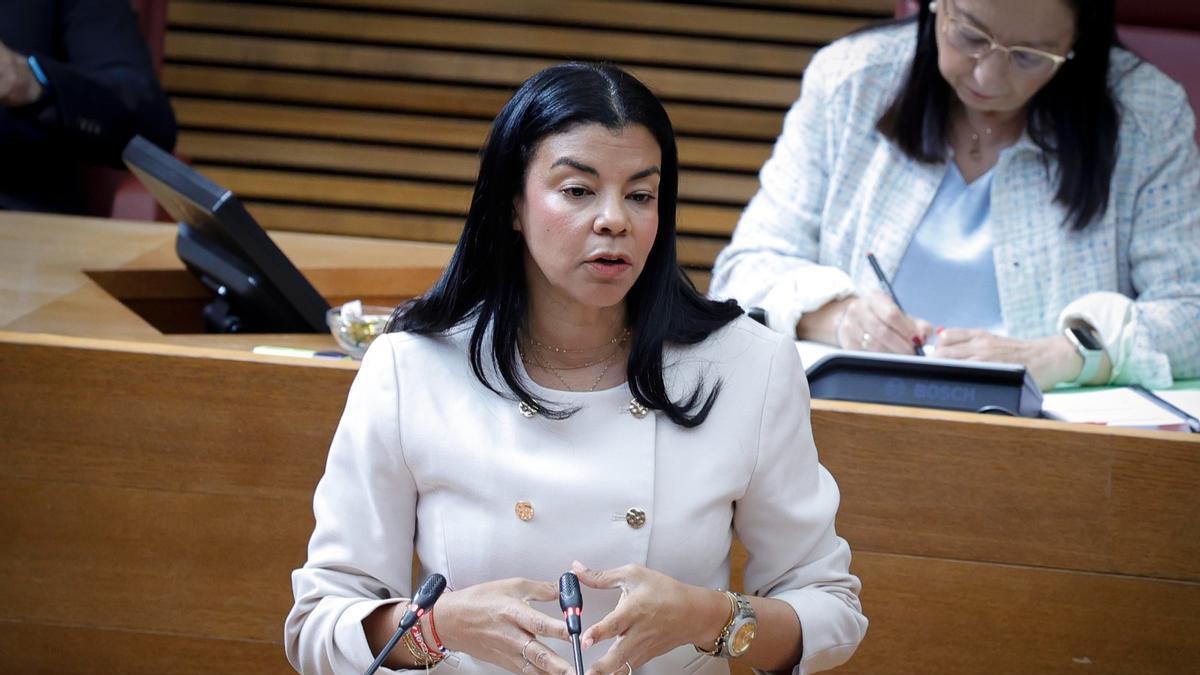 La portavoz de Sanidad en las Corts, Yaissel Sánchez.
