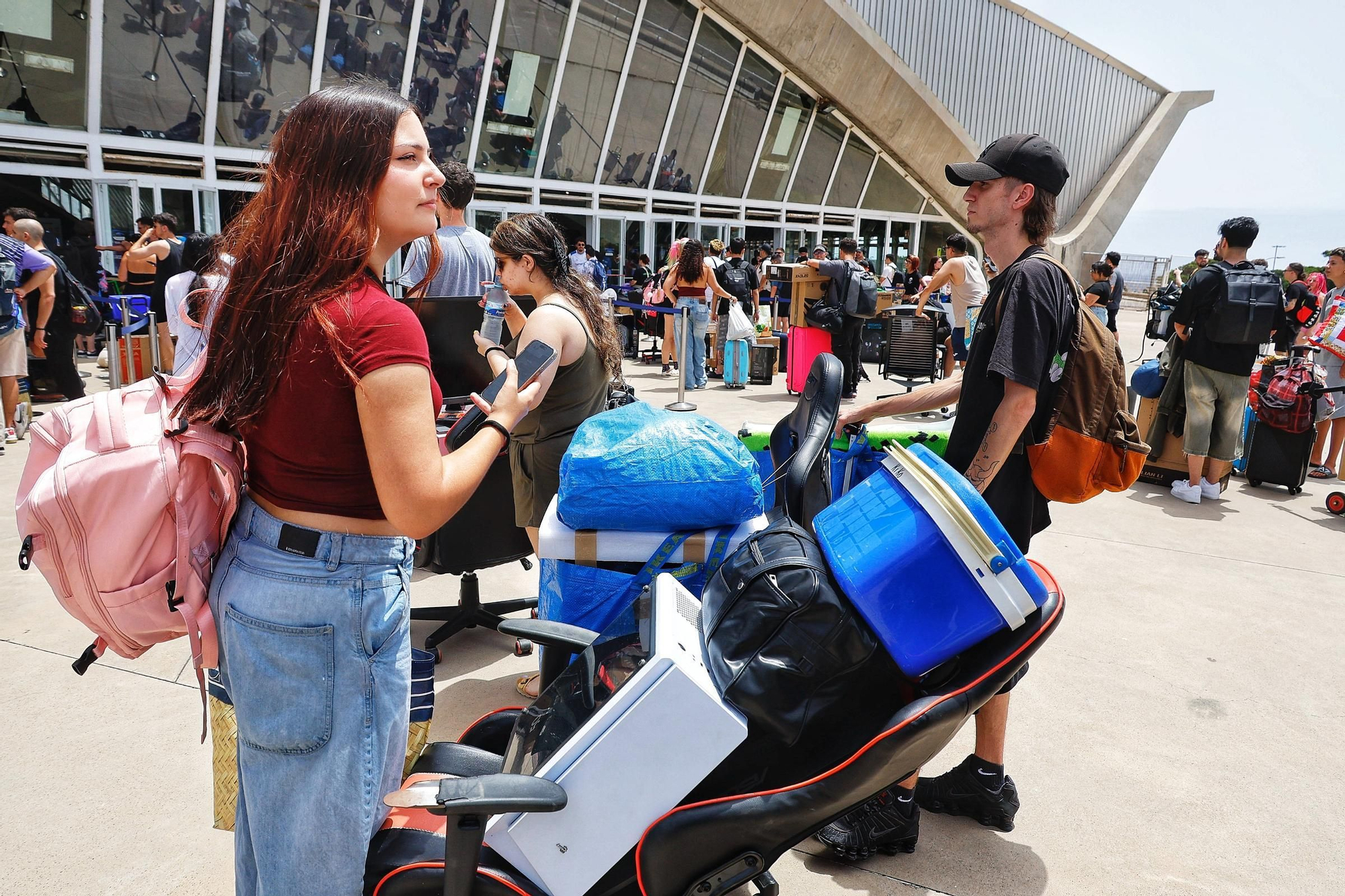 Llegada de los participantes y personas que se quedan a dormir en la TLP