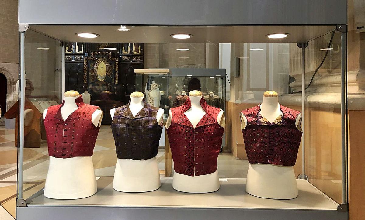 Una exposición para «atarse los machos»
