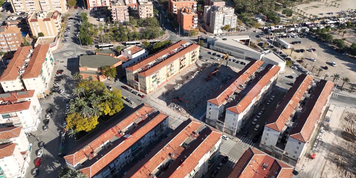 Foto aérea de hace escasos días del barrio de San Antón en Elche