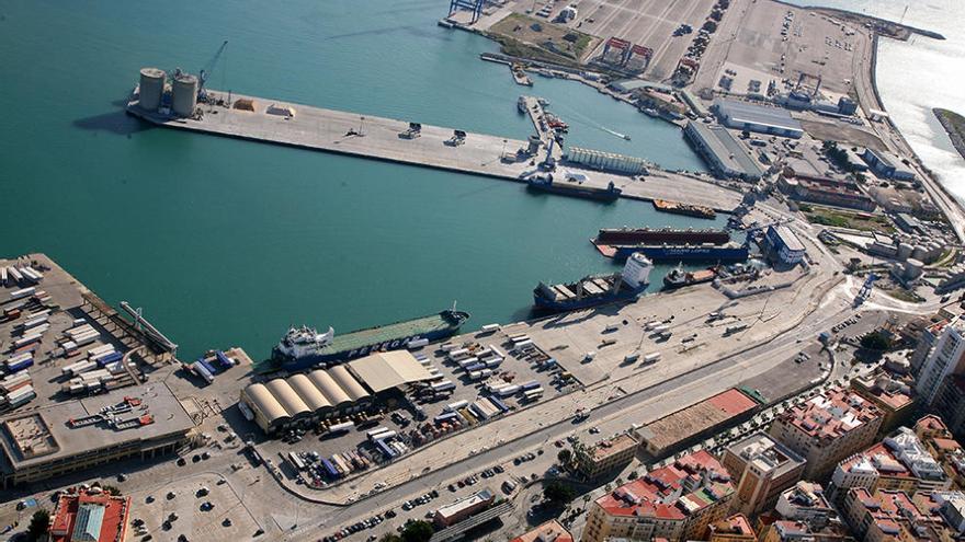 Vista aérea del muelle 4 que va paralelo a Manuel Agustín Heredia.