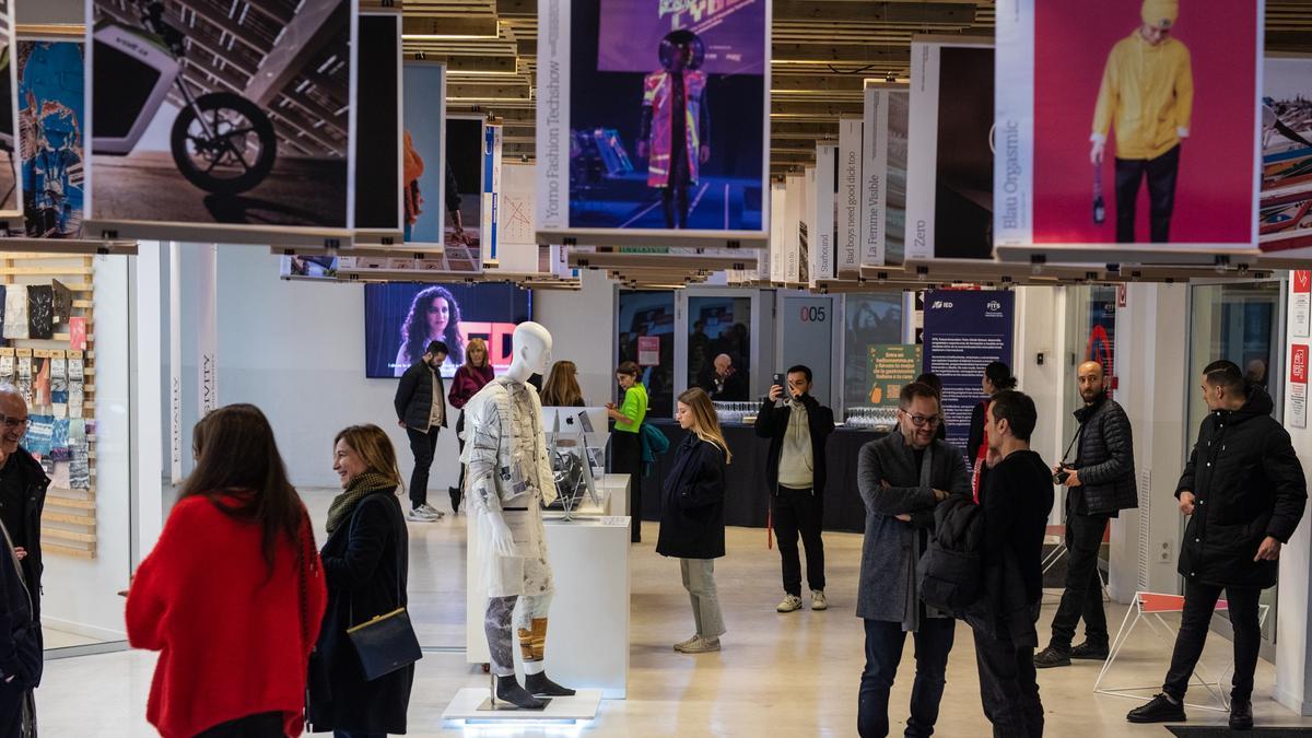 exposición 'A collective dream', que celebra los 20 años del IED Barcelona