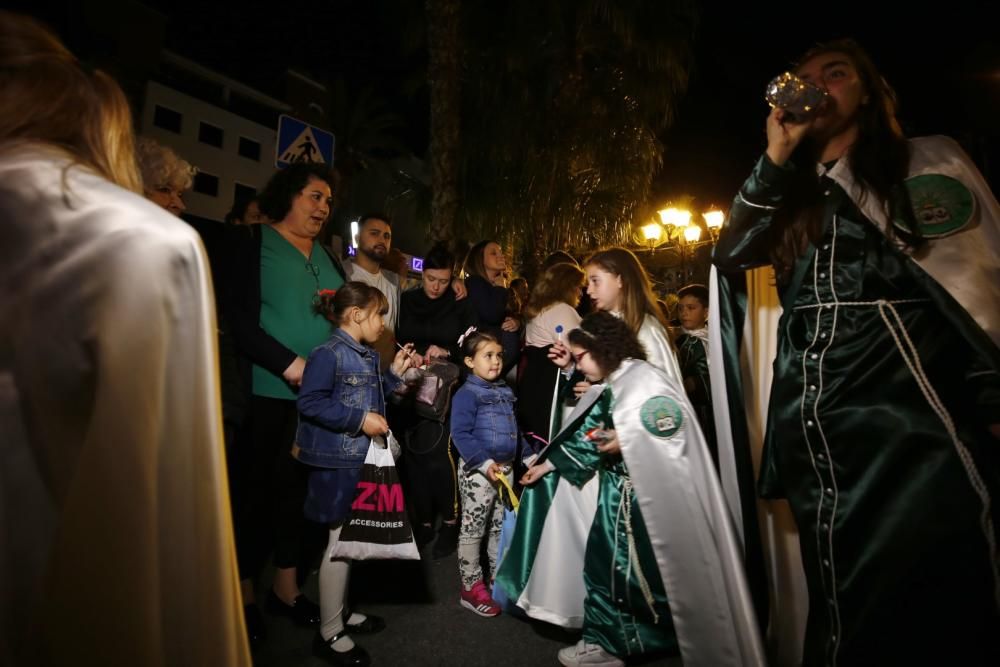 Domingo de Ramos: Procesión de Las Mantillas en Torrevieja con Nuestra Señora de La Esperanza y de La Paz