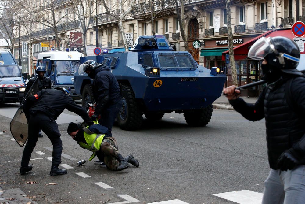 Protesta de los ''chalecos amarillos'' en París