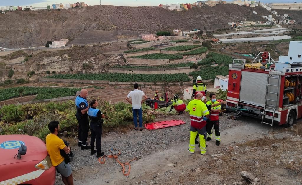 Herido tras caer con su vehículo por el barranco de Guiniguada