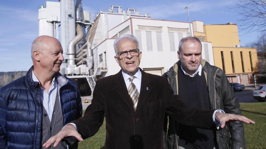 Berloso, al centre, el dia que explicava les obres de millora.