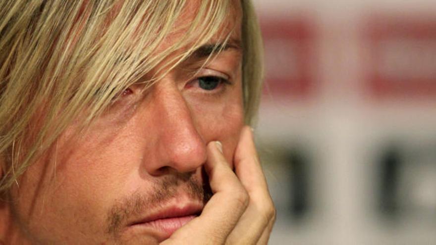 Los jugadores del Real Madrid proponen a... ¡Guti!