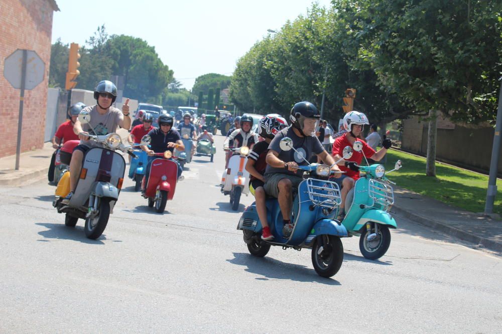 Fortià acull la 15a Trobada de Vespa i clàssiques