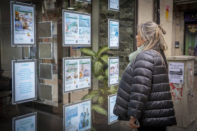 "Funcionarios pobres en ciudades ricas"