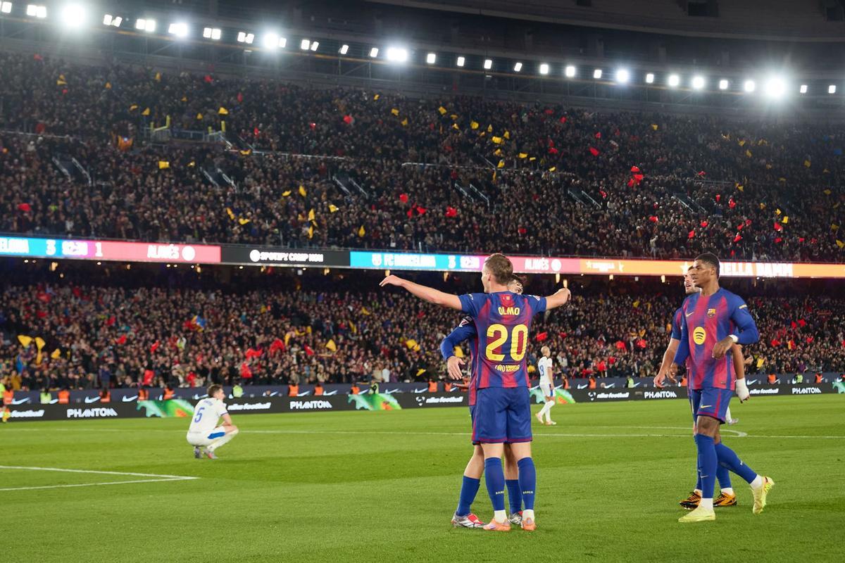 Dani Olmo celebró un doblete ante el Alavés