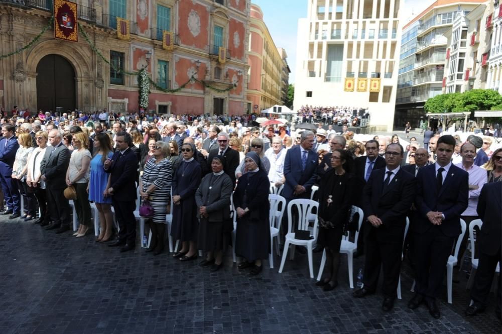 Coronación de la Virgen de la Soledad en la plaza Belluga