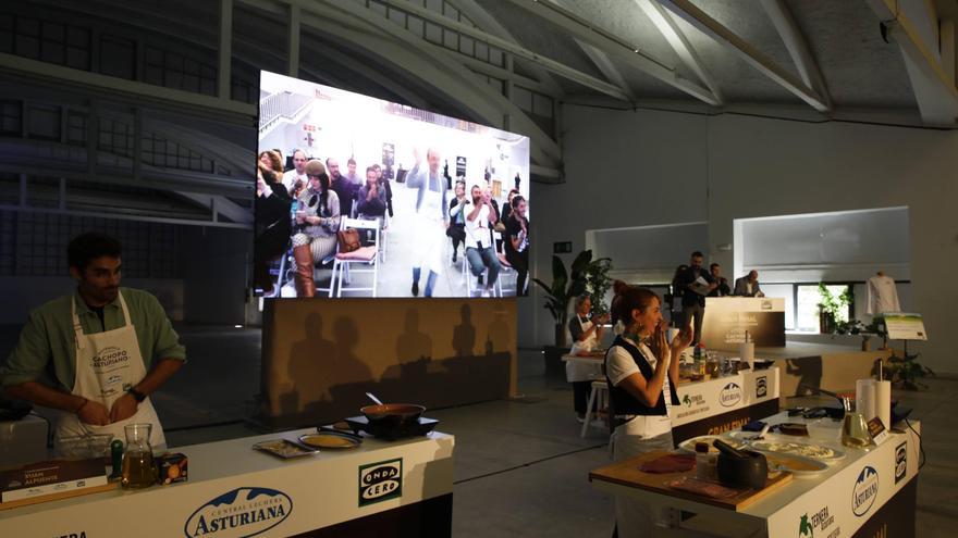 Gijón celebra la tercera edición del concurso amateur del auténtico cachopo asturiano (en imágenes)