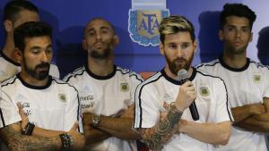 jdomenech36302563 argentina s lionel messi  second right  talks surrounded by 161116100600