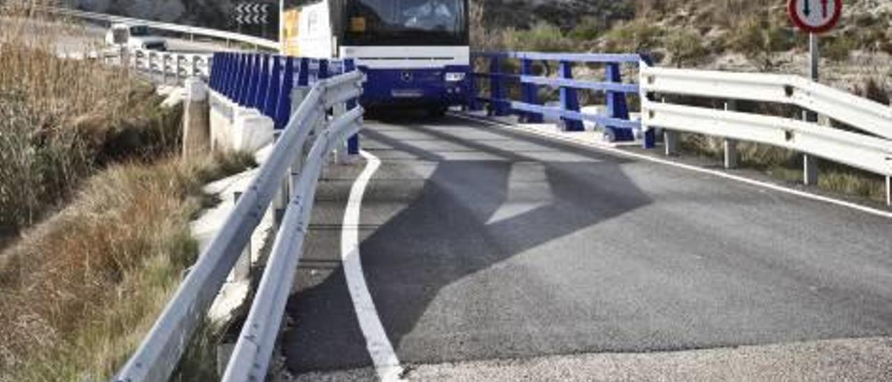 L&#039;Alcoià y El Comtat reclaman una remodelación del servicio de autobús