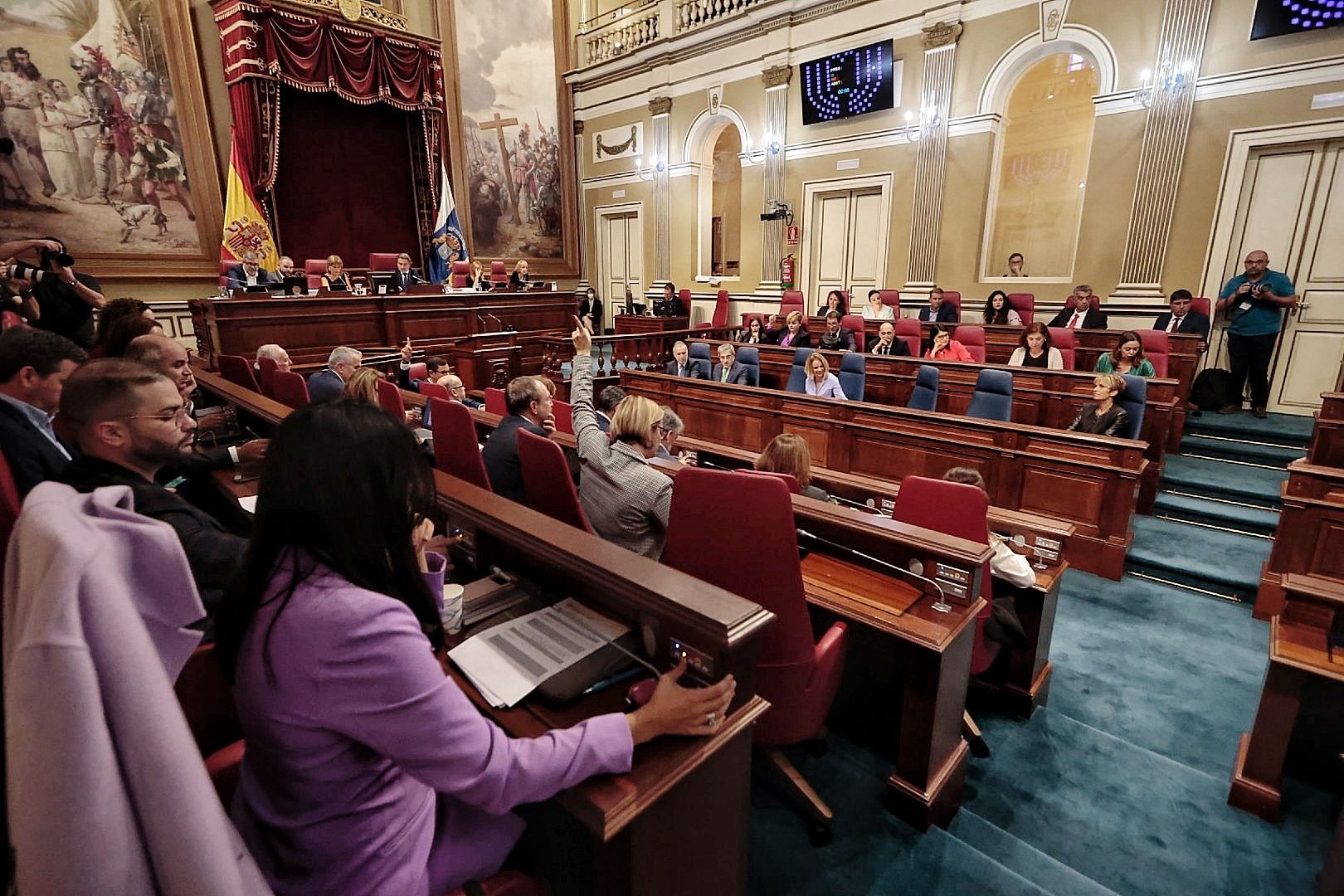 El pleno del Parlamento de Canarias celebra el debate final del proyecto de ley de presupuestos de la Comunidad Autónoma para 2023