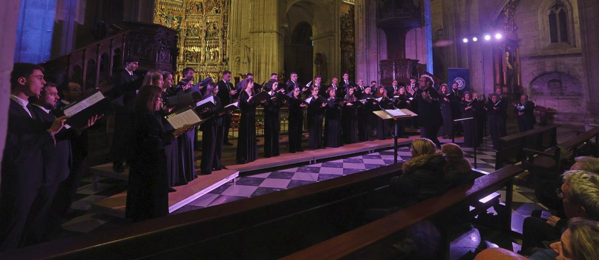 "El León de Oro", en el altar mayor de la Catedral.