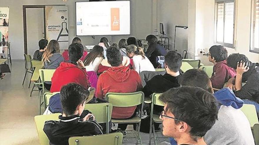 Acercan el Espacio Global a alumnos de los institutos de educación secundaria