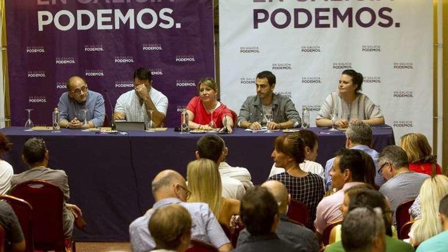 Asamblea provincial de Podemos en Pontevedra. // Marcos Canosa