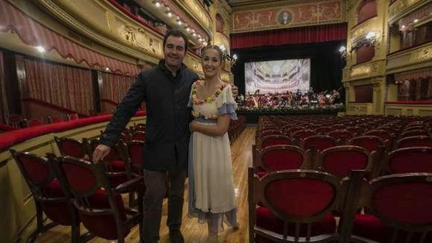 Iván Cuervo y Priscilla Ortiz, ayer, en el Palacio Valdés.