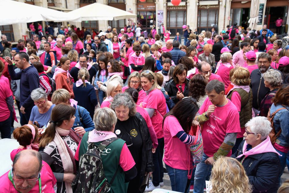 Alcoy se tiñe de rosa contra el cáncer de mama