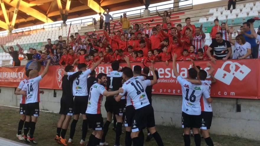 El Zamora CF celebra el título de liga virtual