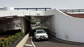 Playa Honda inaugura el paso inferior debajo de la la LZ-2 para mejorar la movilidad y la seguridad entre la zona residencial y comercial