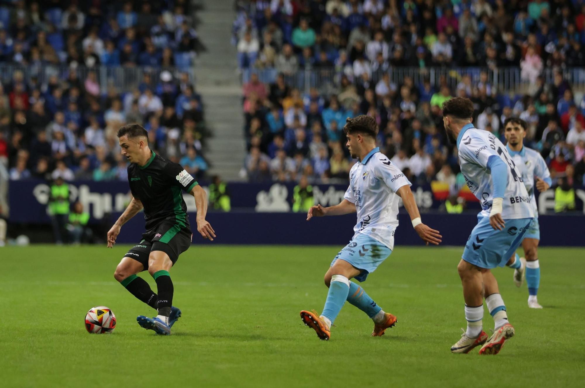 Málaga CF - Córdoba CF | Las imágenes del partido en La Rosaleda