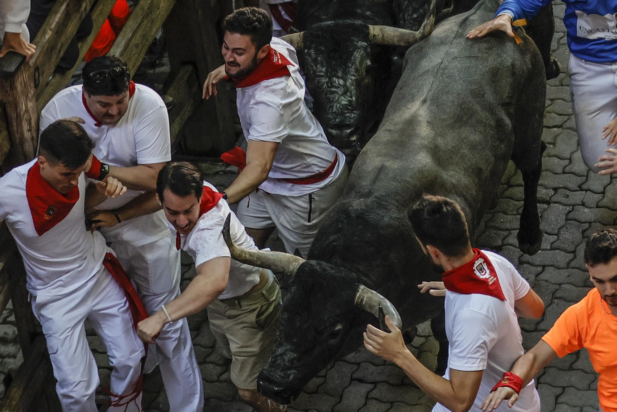 Tercer encierro de S (152359906).jpg