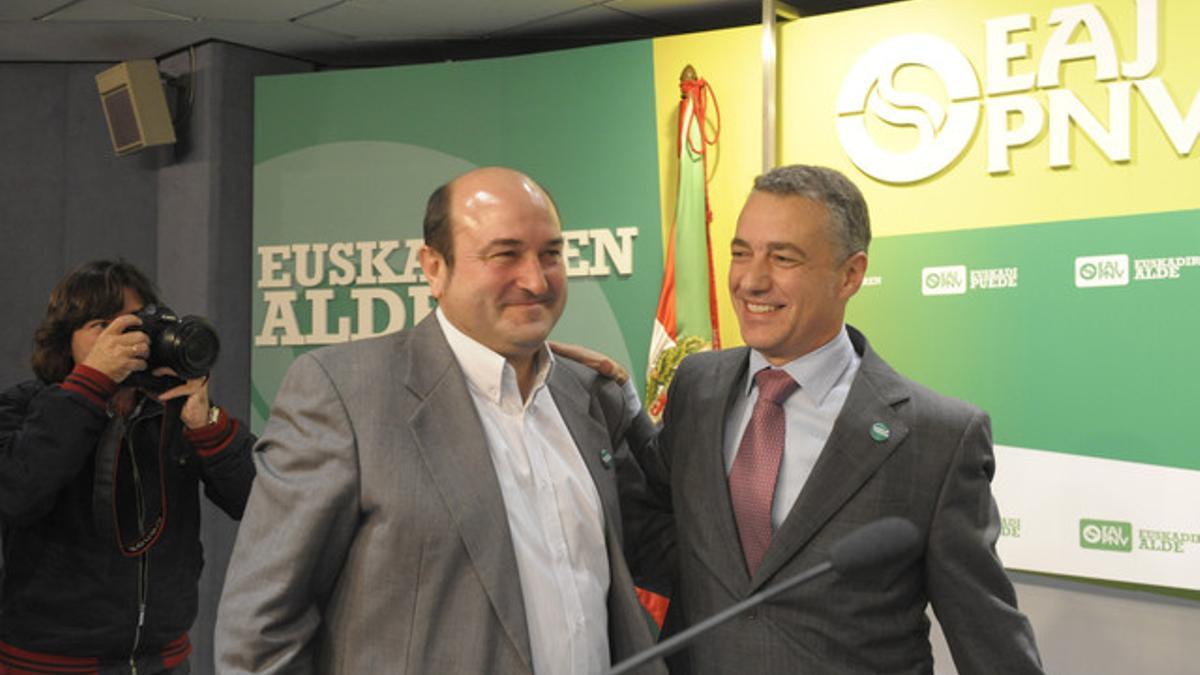 Andoni Ortuzar (izquierda) y el lendakari, Iñigo Urkullu, en una imagen de archivo.