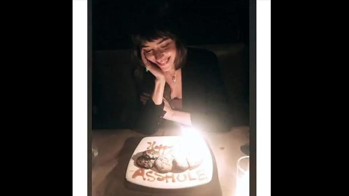 Dakota Johnson festeja su 30º cumpleaños