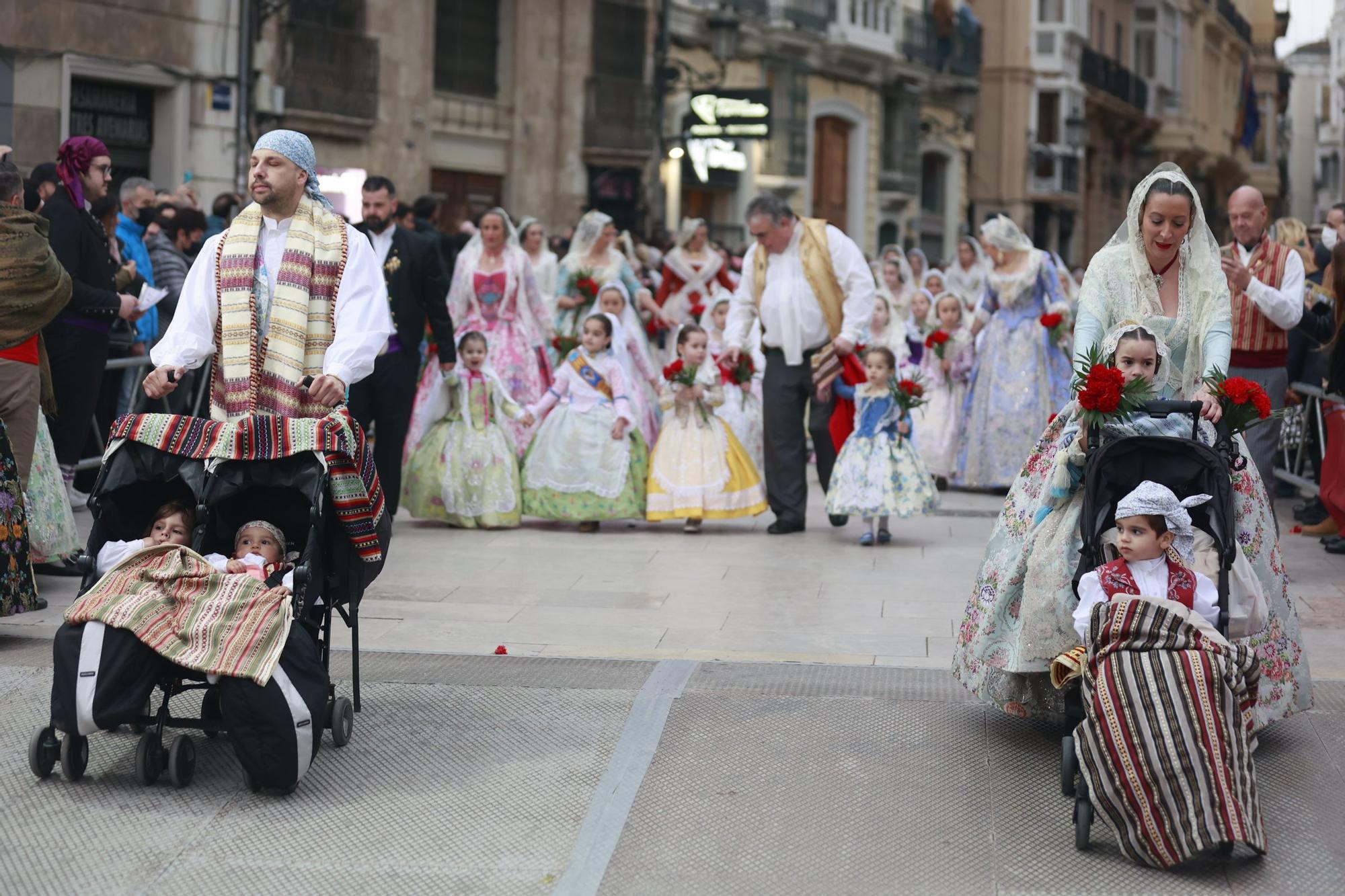 Búscate en el segundo día de ofrenda por la calle Quart (entre las 18:00 a las 19:00 horas)