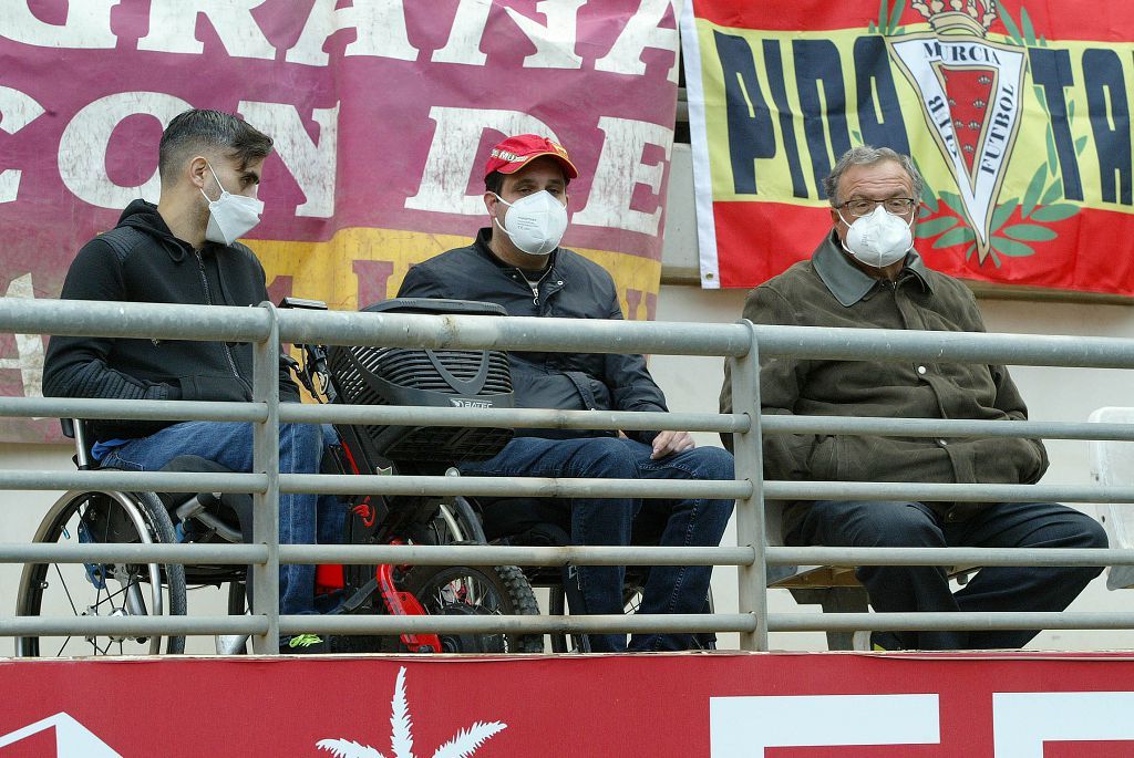 Todas las imágenes que ha dejado el partido del Real Murcia