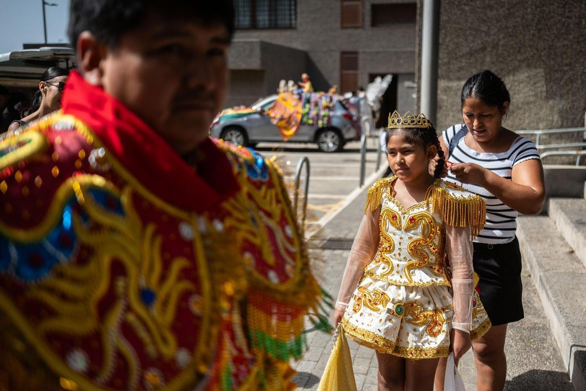 Fiesta de la virgen de Copacabana de la comunidad boliviana en Tenerife