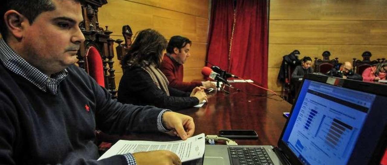 Charlín, Abal y Cordal, durante la rueda de prensa de ayer. // Iñaki Abella