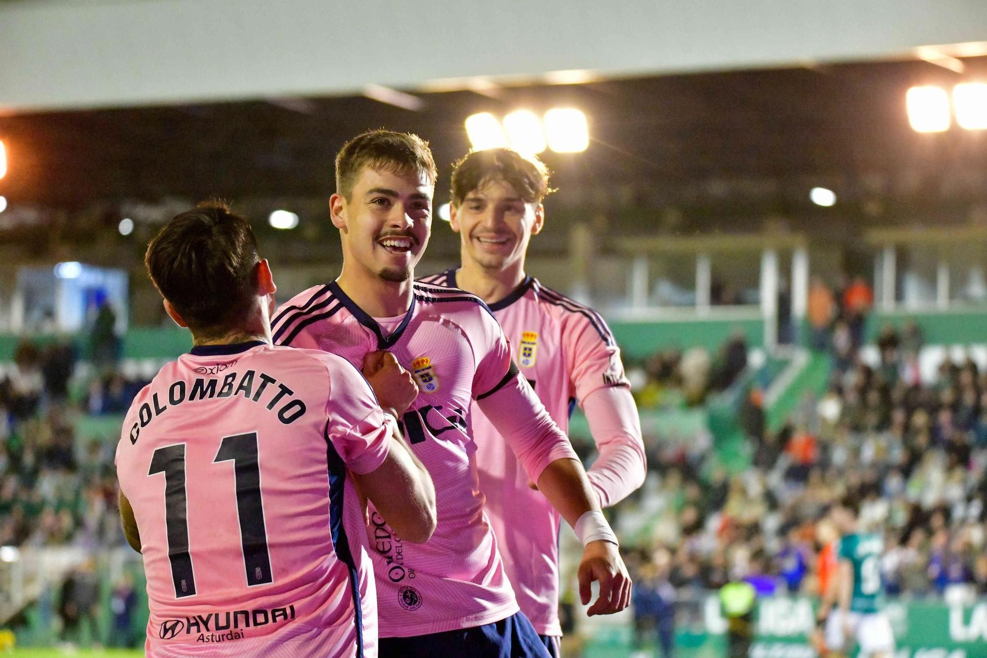 EN IMÁGENES: Racing de Ferrol - Real Oviedo, con gran presencia de afición oviedista