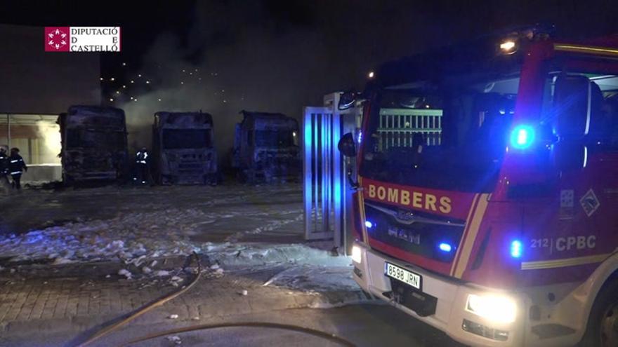 Camiones incendiados en Castellón