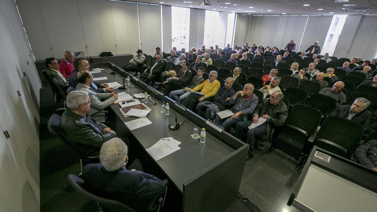 Asamblea regantes de san Enrique, en una imagen de archivo